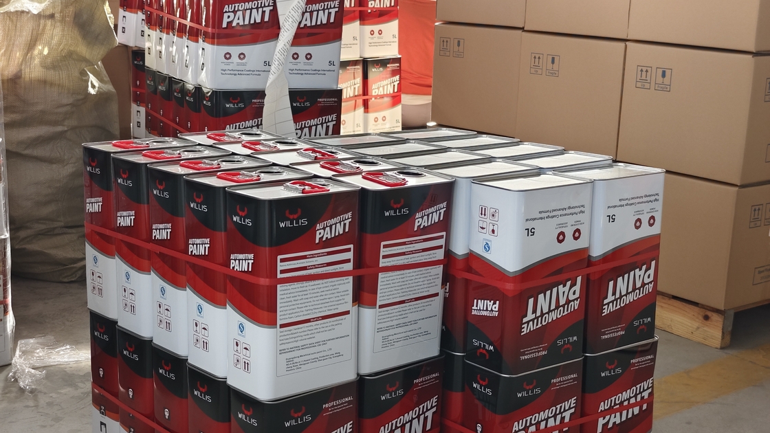 Sottilizzante per l'automobile, vernice per auto nera opaca a basso odore, alta solubilità, rivestimento trasparente UV resistente